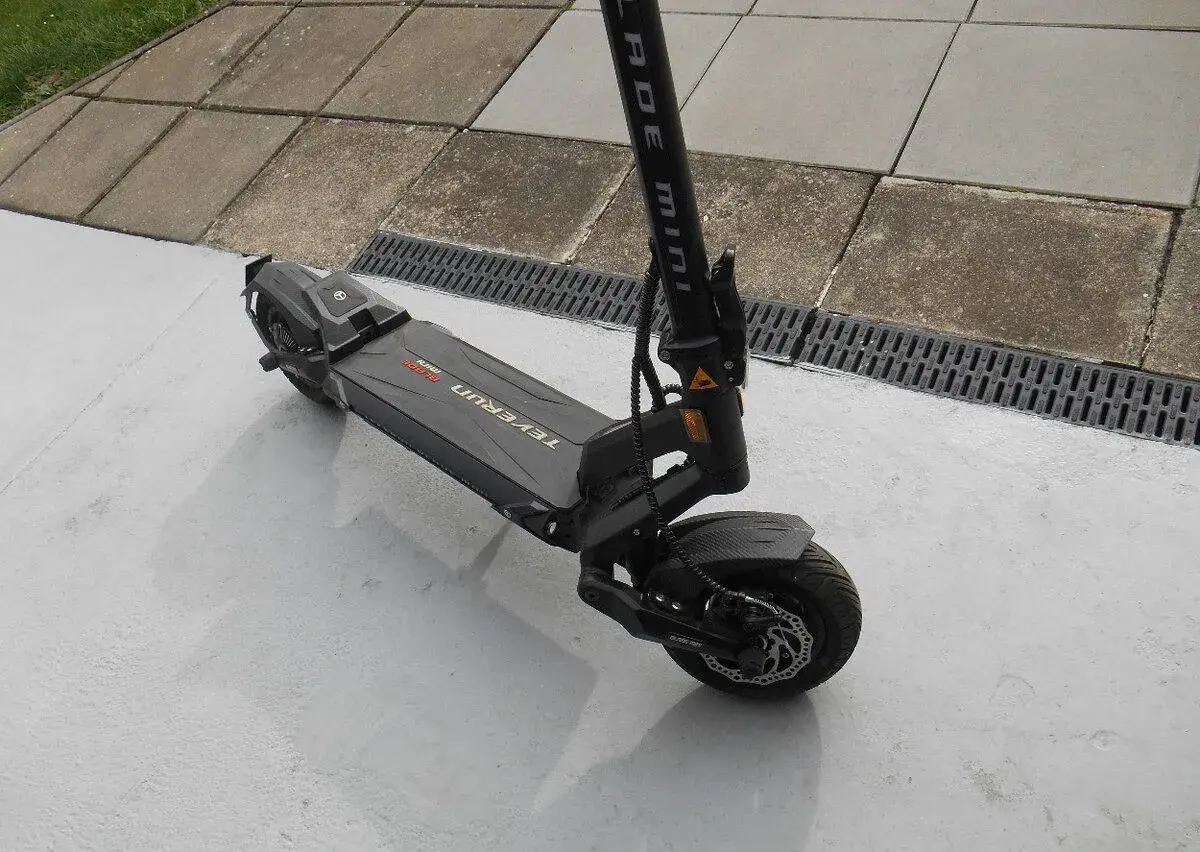 Teverun Blade mini pro - 48V/27Ah,2x500w - černá 2026