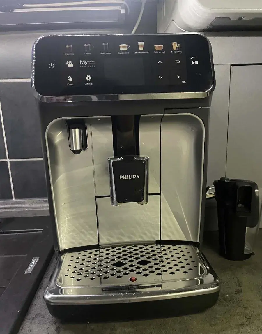Kávovar Philips LatteGo 5440