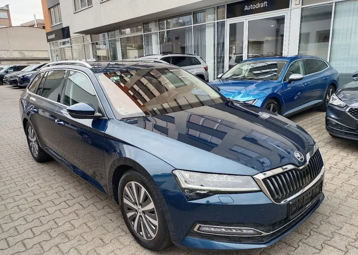 Škoda Superb – 2023, 164 788 km