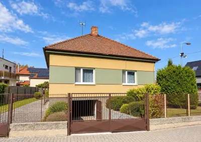 Rodinný dům se zahradou v dosahu MHD Hradec Králové, Březhra