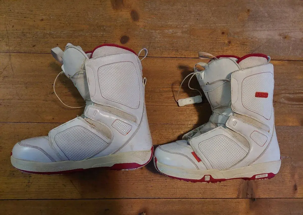 Snowboardové boty Salomon Pearl vel. 41 v dobrém stavu.