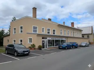 Sklady, výroba, obchod, bytové jednotky. 1100m2