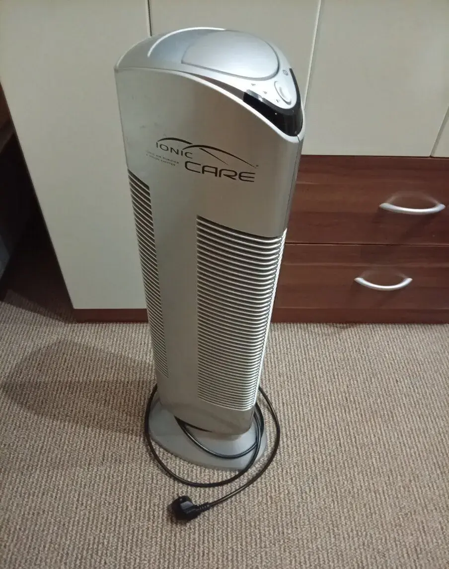 Ionic-CARE Triton X6 čistička vzduchu stříbrná super stav
