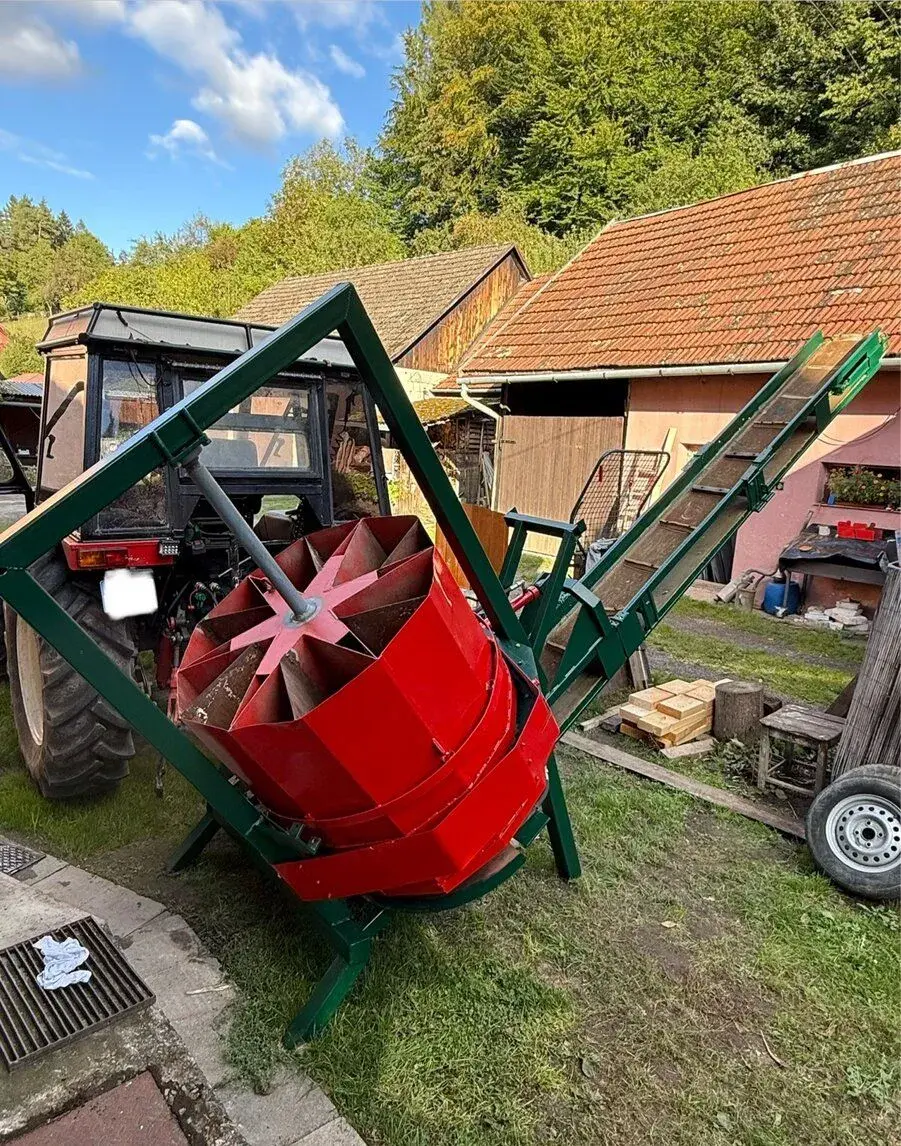Pila za traktor