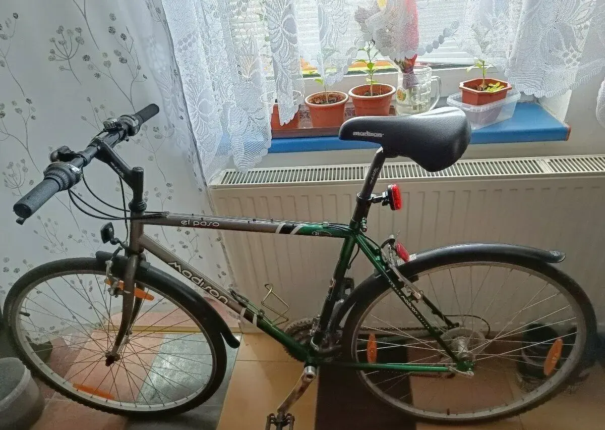 Trekové kolo Madison velikost kol 28