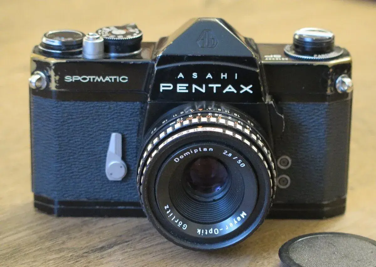 Pentax Asahi Spotmatic SP + Domiplan 50 mm f/2,8
