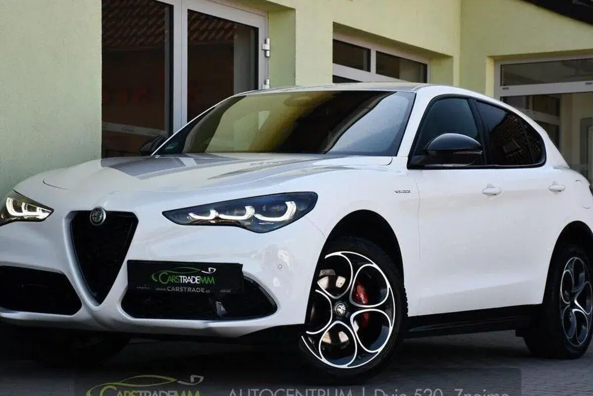 Alfa Romeo Stelvio – 2025, 44 121 km