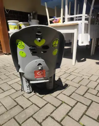 Sedačku na kolo Hamax+ helmu