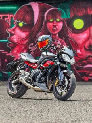 Triumph Street Triple 675 R