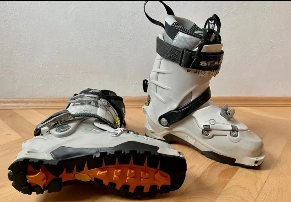 Skialp Lyžáky Scarpa Euphoria 240mm zánovní