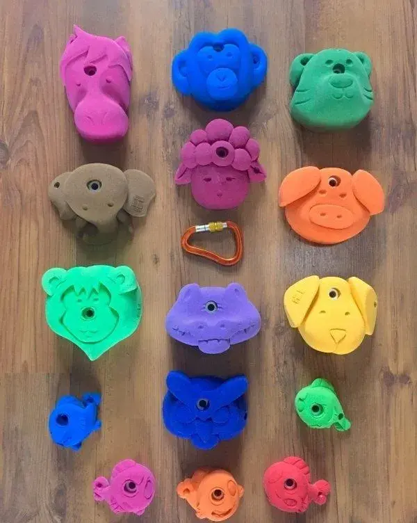 Nové dětské lezecké chyty THEREX Animal set - 15 kusů
