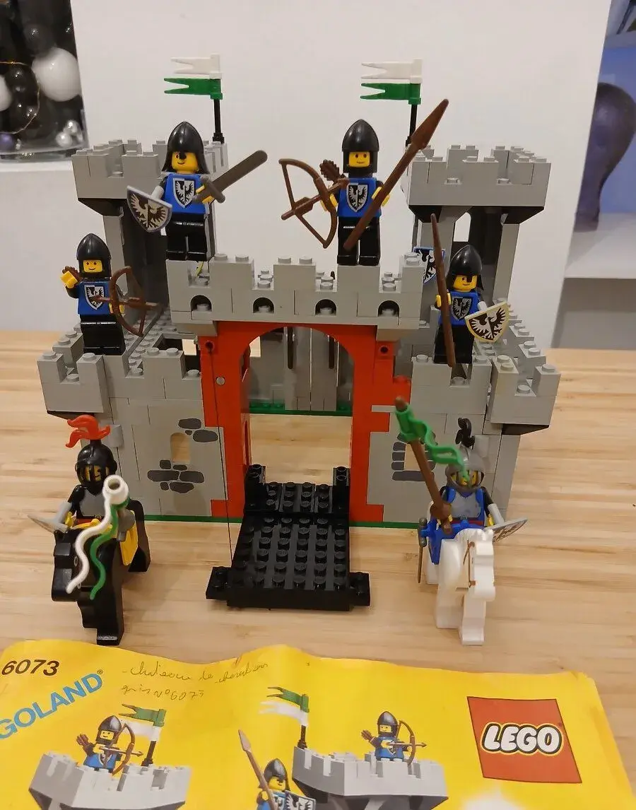 Lego 6073. Castle. Hrady. Rytíř