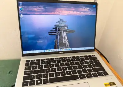 Acer SWIFT GO 14' OLED displej+ záruka