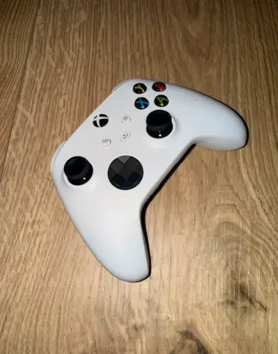 Bezdrátový ovladač Microsoft Xbox Series