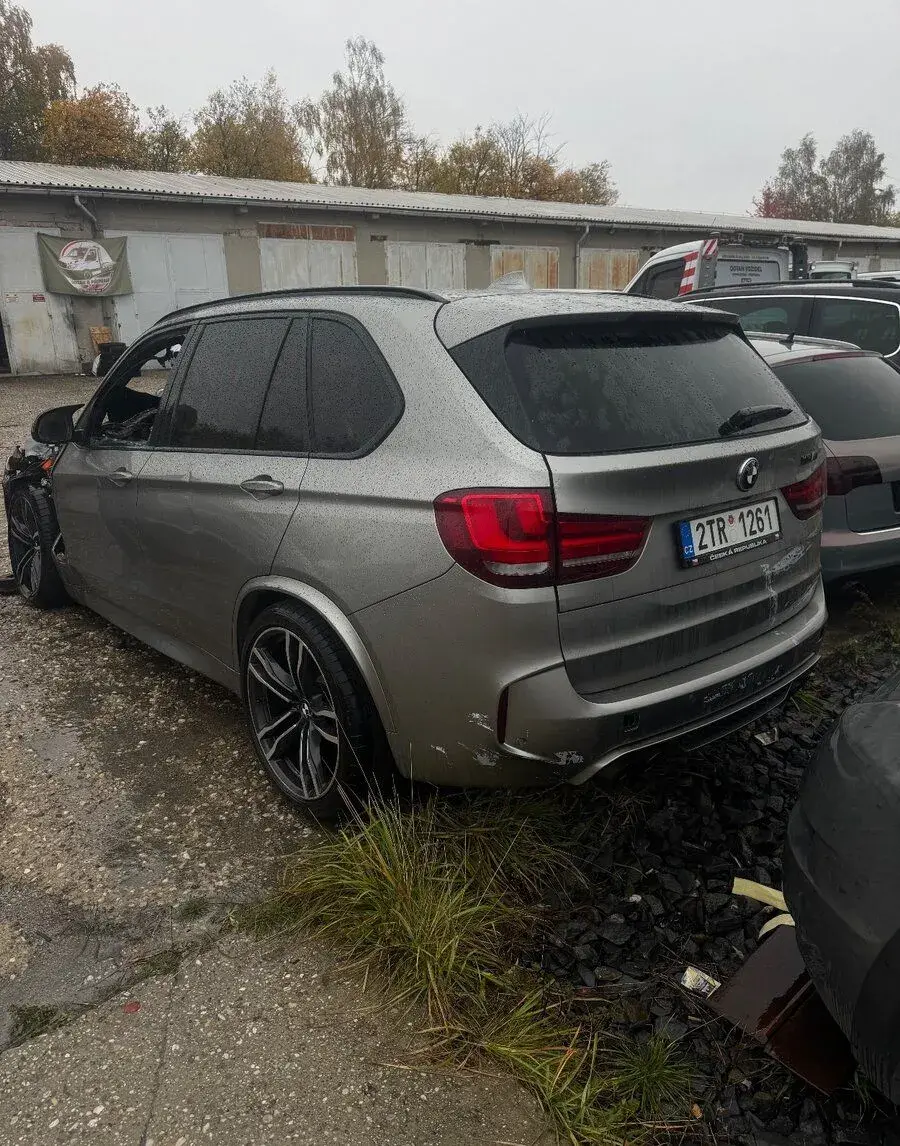 BMW x5M – 130 000 km