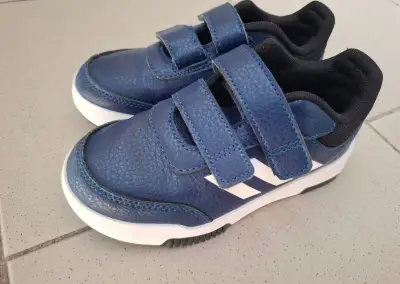 Dětské tenisky Adidas Tensaur vel. 29