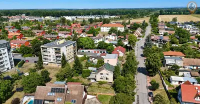 Pozemek 827 m² se stávajícím rodinným domem, Pardubice – Ohr