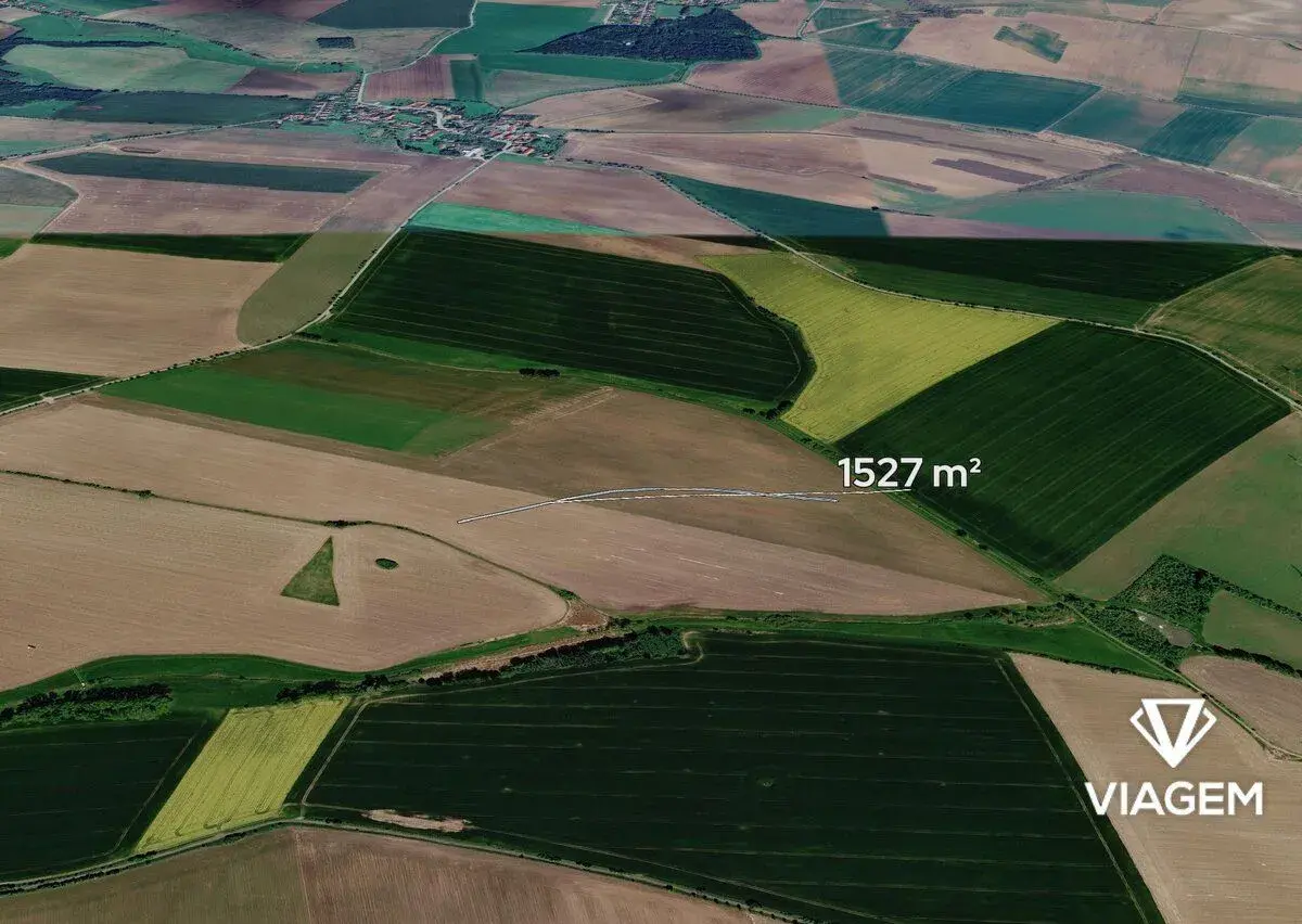 Pole 1 527 m², Podíl 20 % o výměře 305 m²