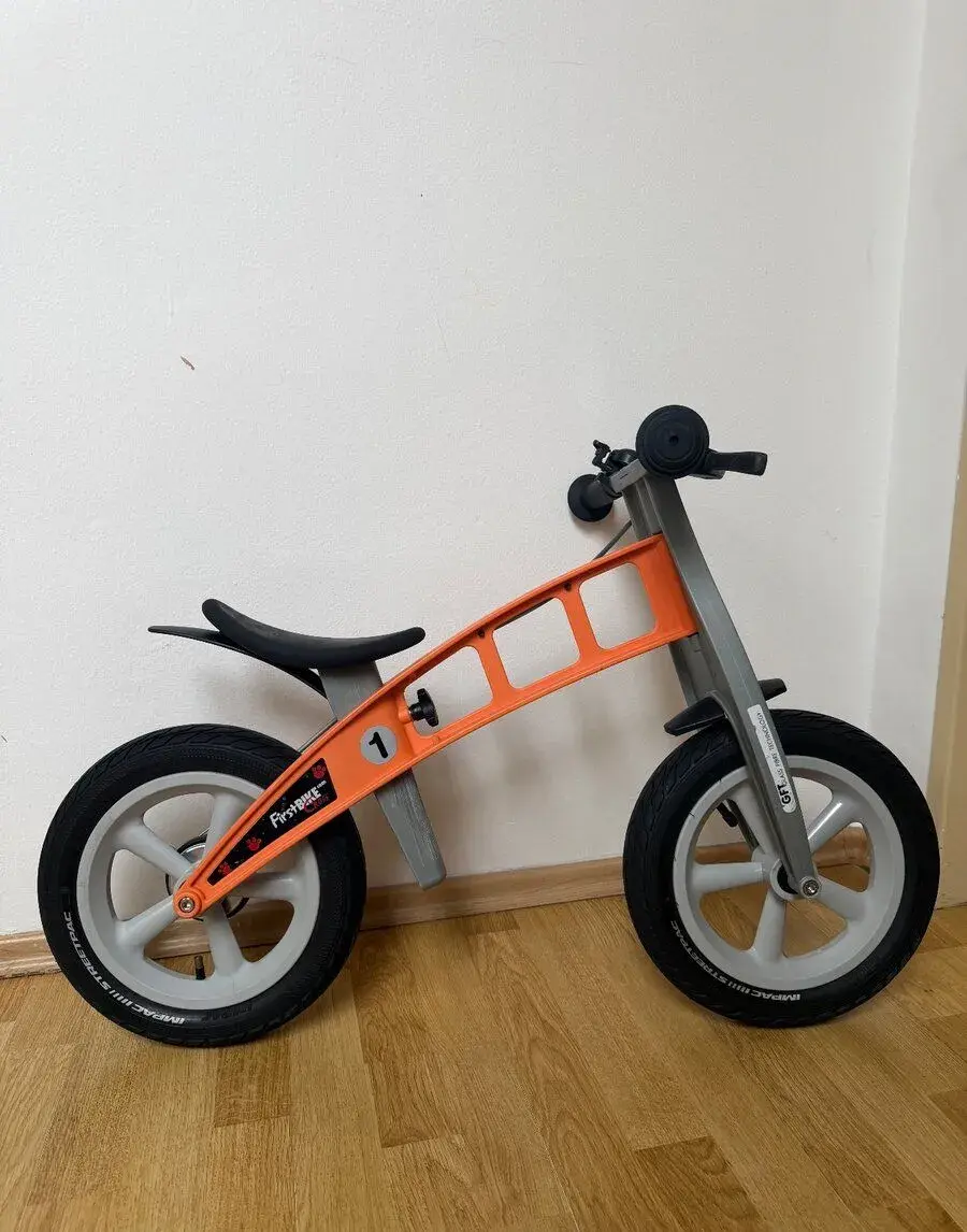 Dětské Odrážedlo First Bike