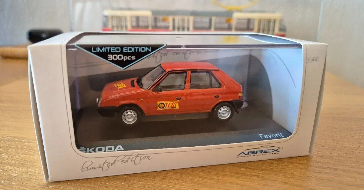 Limitovaná edice 1:43 Abrex Škoda Favorit