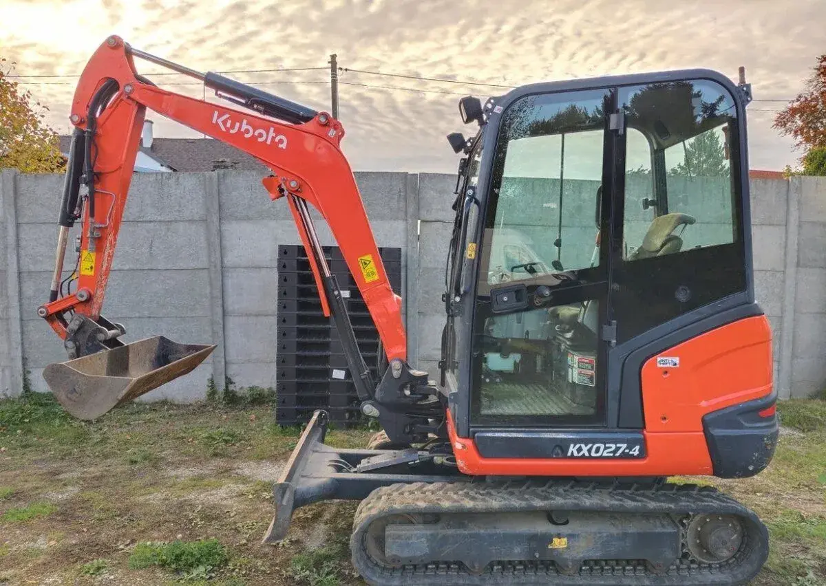 BAGR Kubota KX027-4 | 2700kg | rok 2018 + 3 lopaty