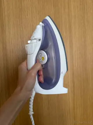 Žehlička Tefal