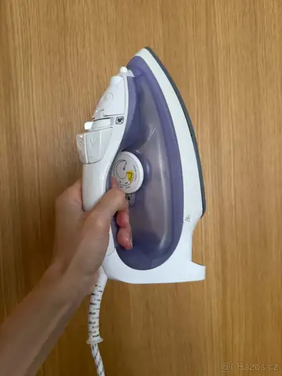 Žehlička Tefal