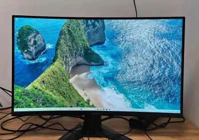 MSI Gaming MAG 27CQ6F Záruka 33 měsicu