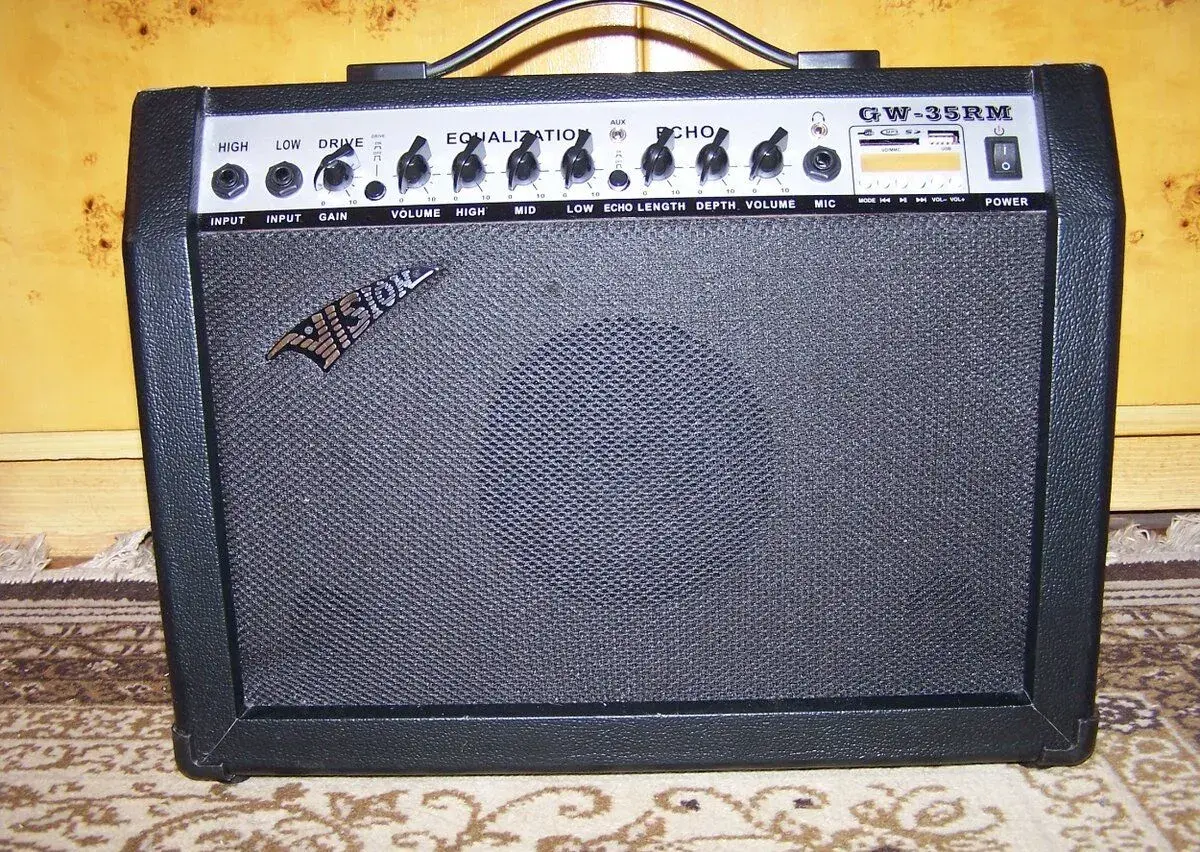 Vision GW-35RM - kytarové kombo 60Wattů