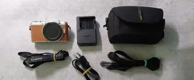 Panasonic Lumix DMC-GF7 m4/3 micro 4/3 GF7