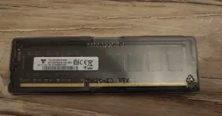 Zánovní paměť - DDR3 - 8Gb - 1600 MHz