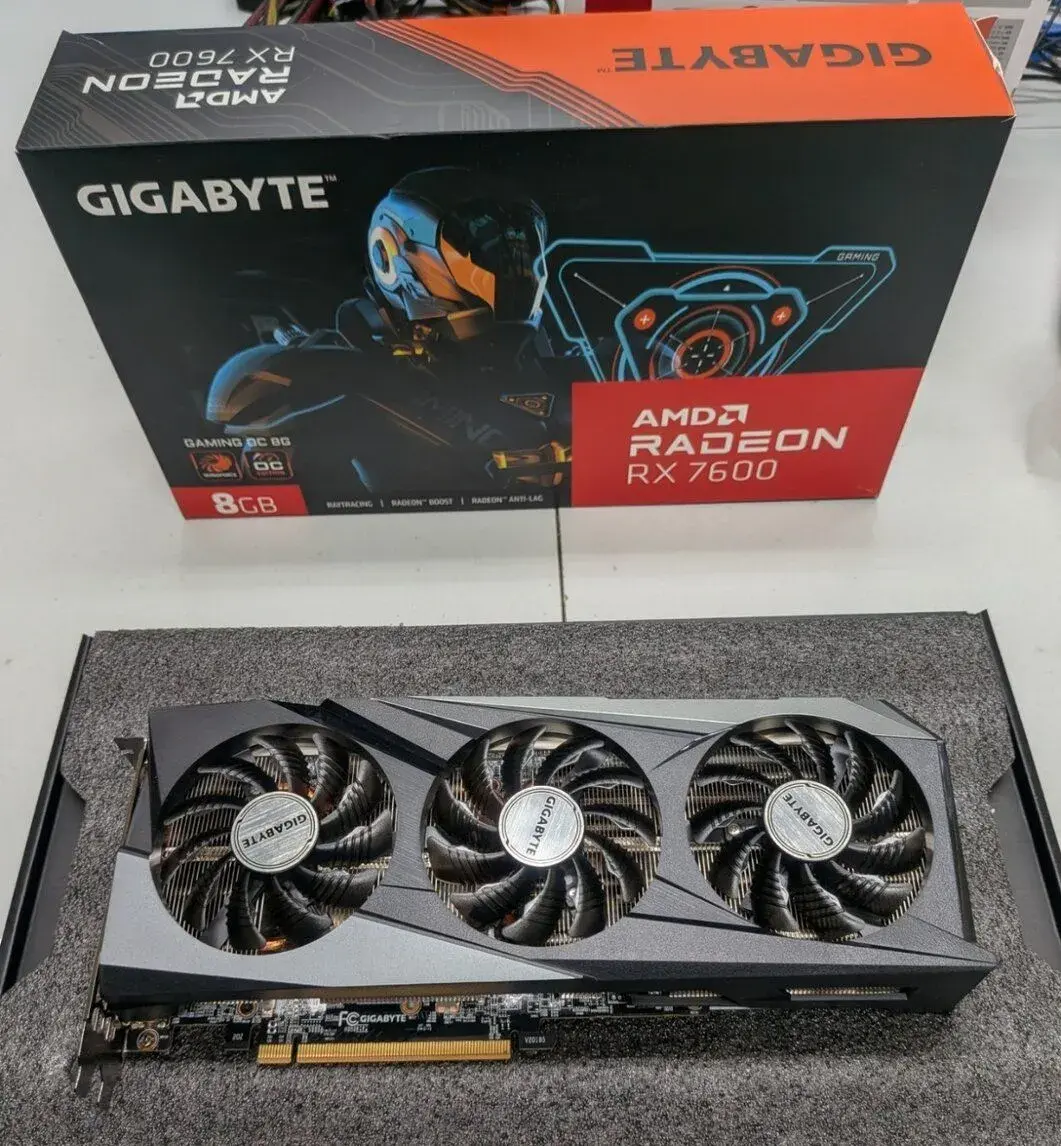 Gigabyte Radeon RX 7600 GAMING OC 8GB GDDR6