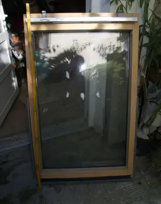 STŘEŠNÍ OKNA