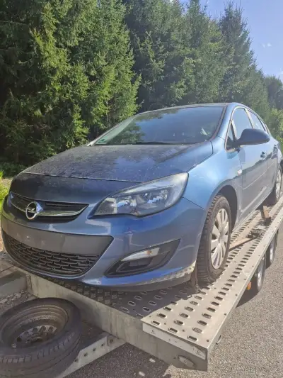 Opel Astra – 2013, 210 000 km