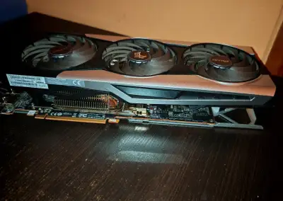 Sapphire RX 6950XT 16GB perfektní stav