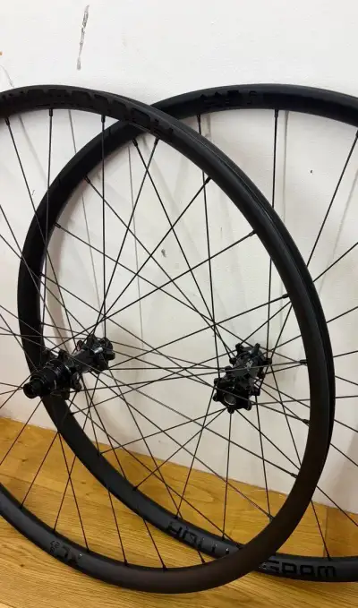 Karbonová kola Cannondale XC-S 27