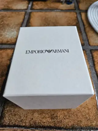 Emporio Armani elegantní pánské hodinky