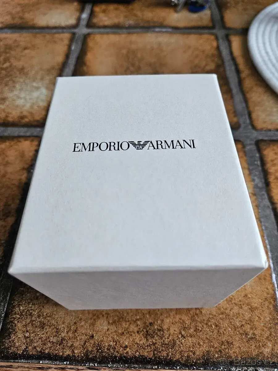Emporio Armani elegantní pánské hodinky