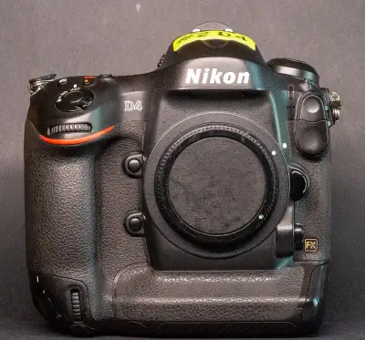 Nikon D4