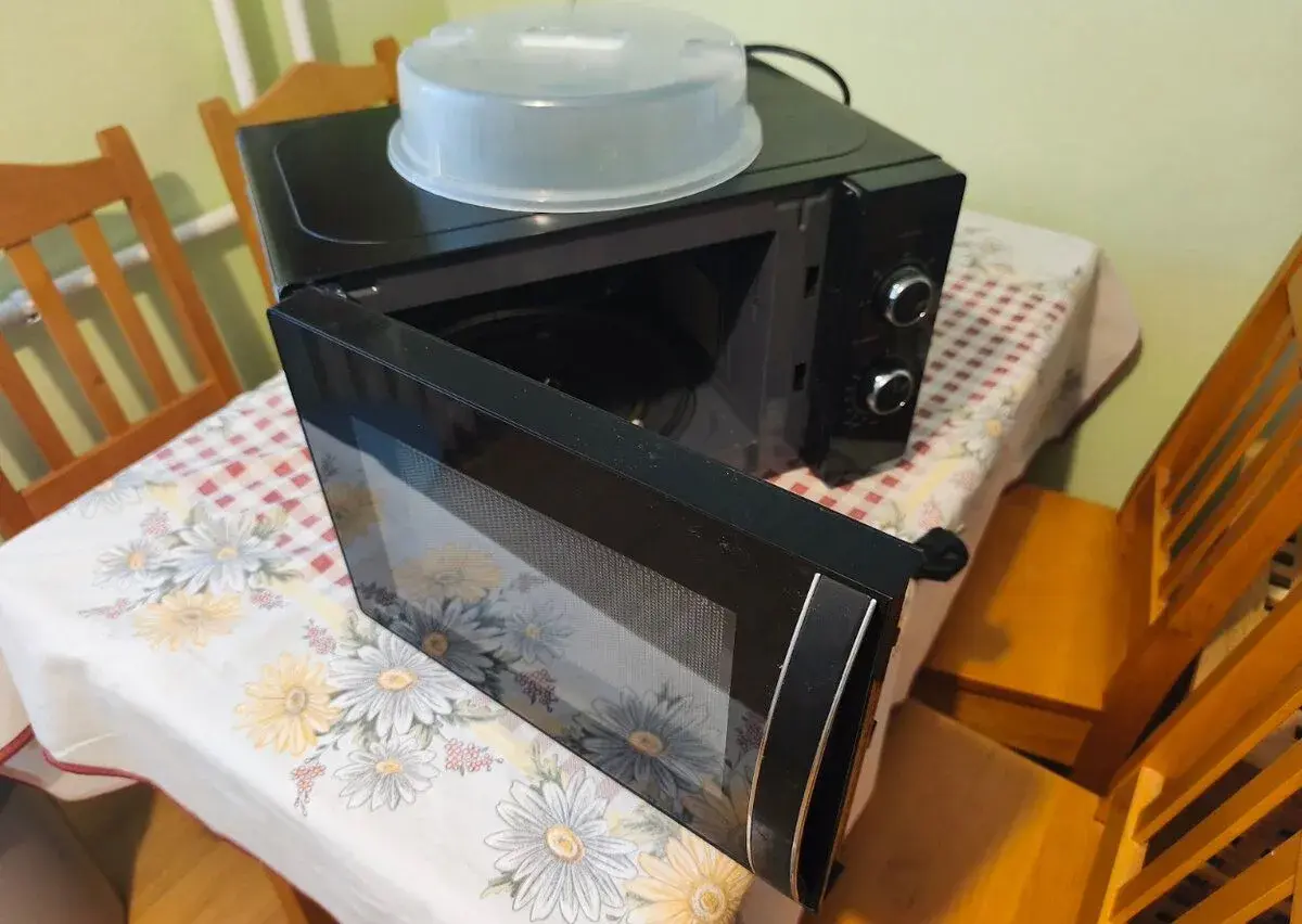 Mikrovlnná trouba Toshiba MWPMM20P BK