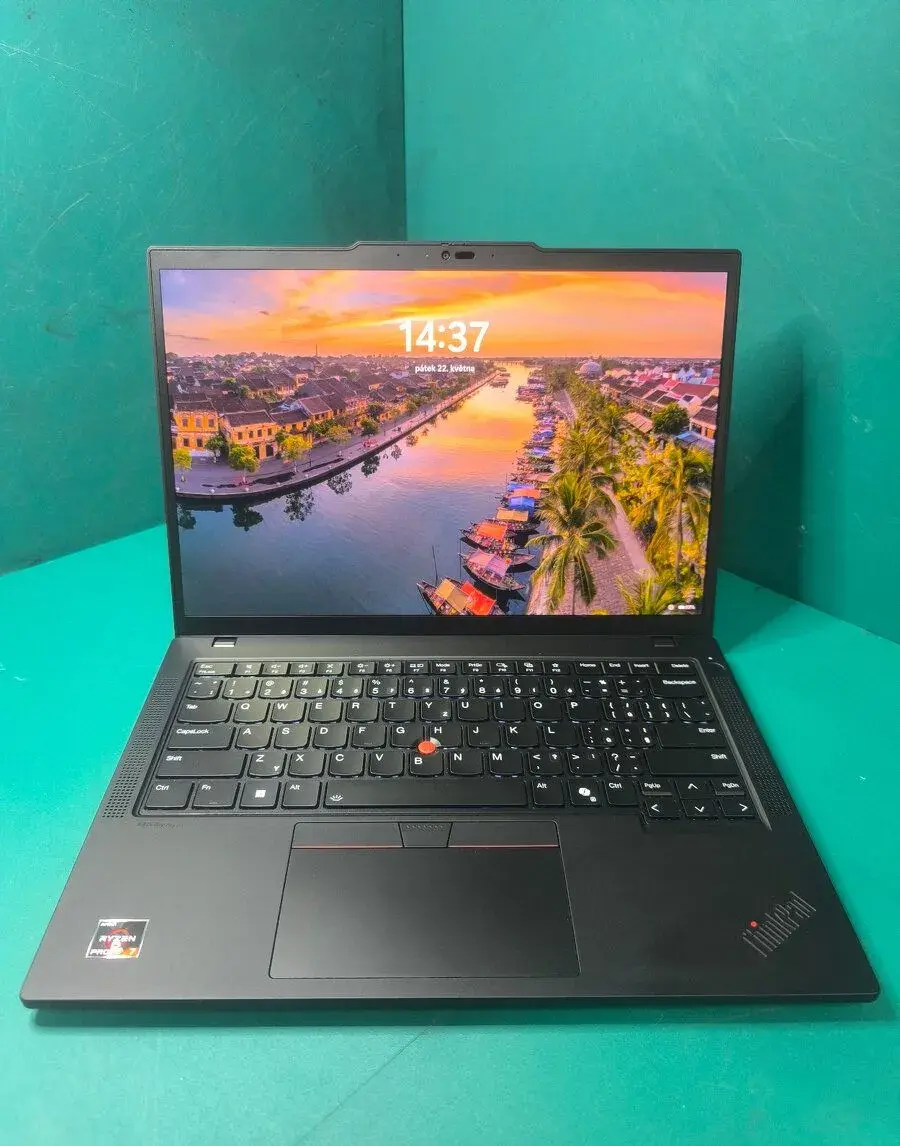Lenovo Thinkpad p14s g5 r7-8840hs 64G√1T√3kOLED√1r.z√DPH