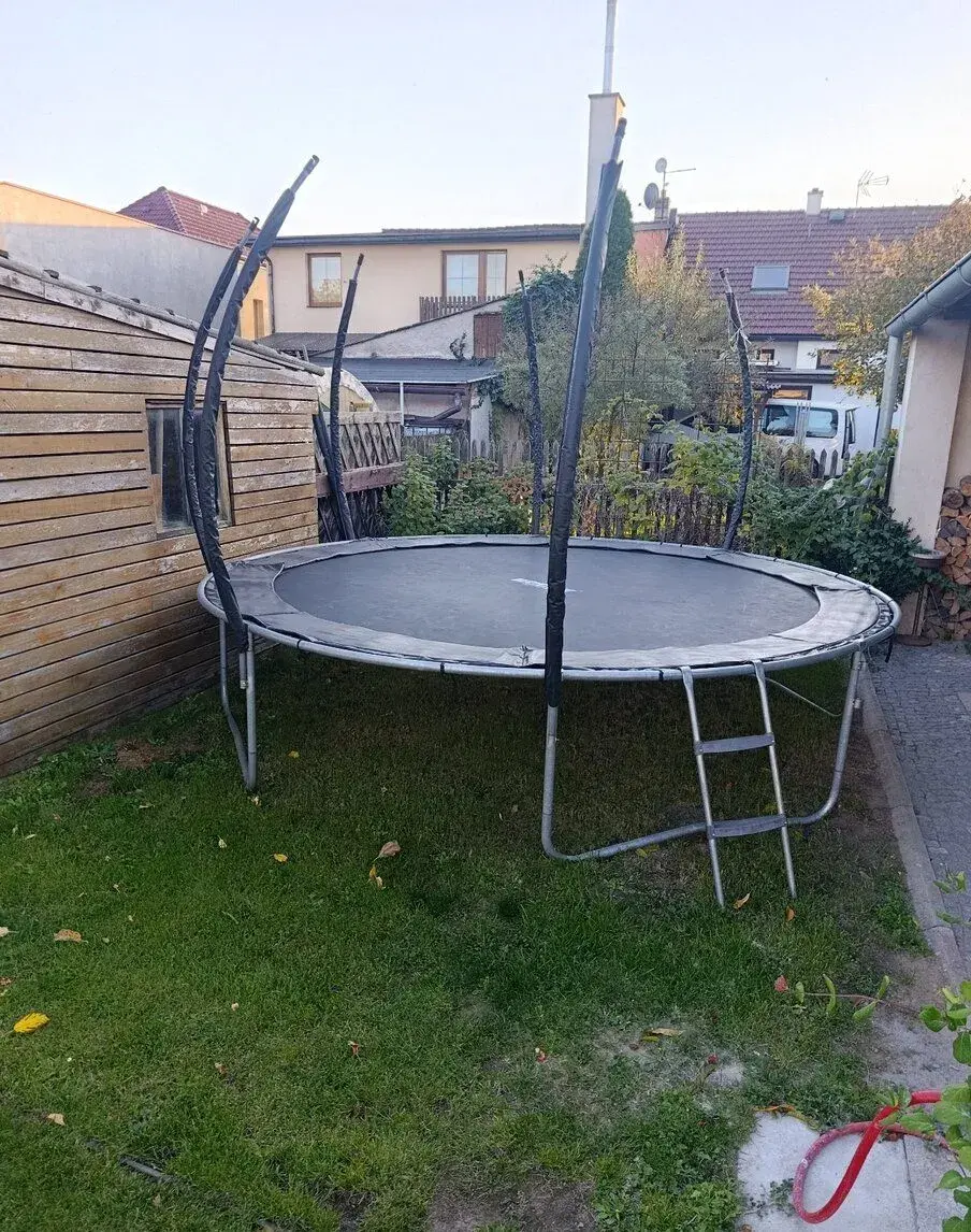 Trampolína