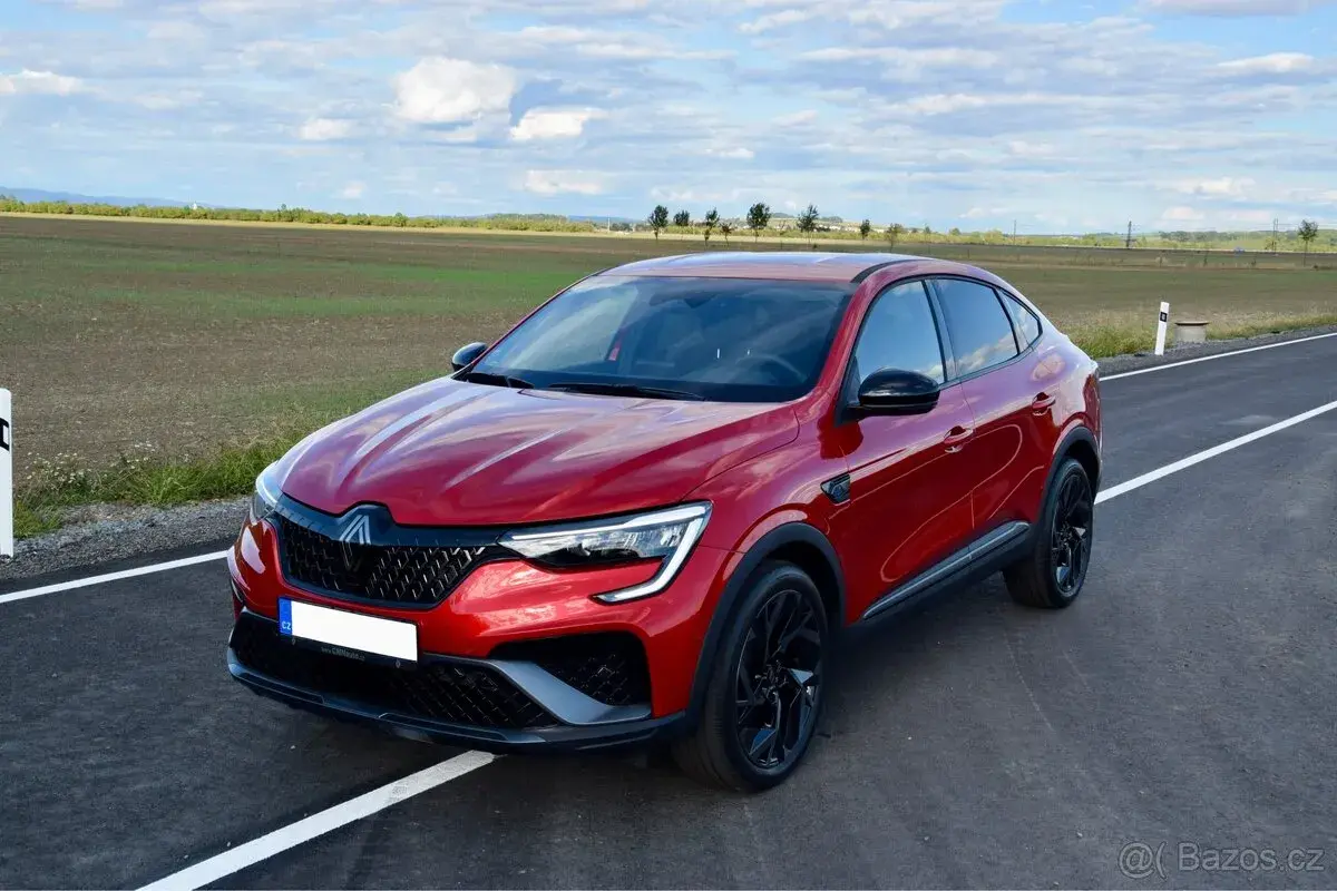 Renault Arkana – 2025, 1 077 km