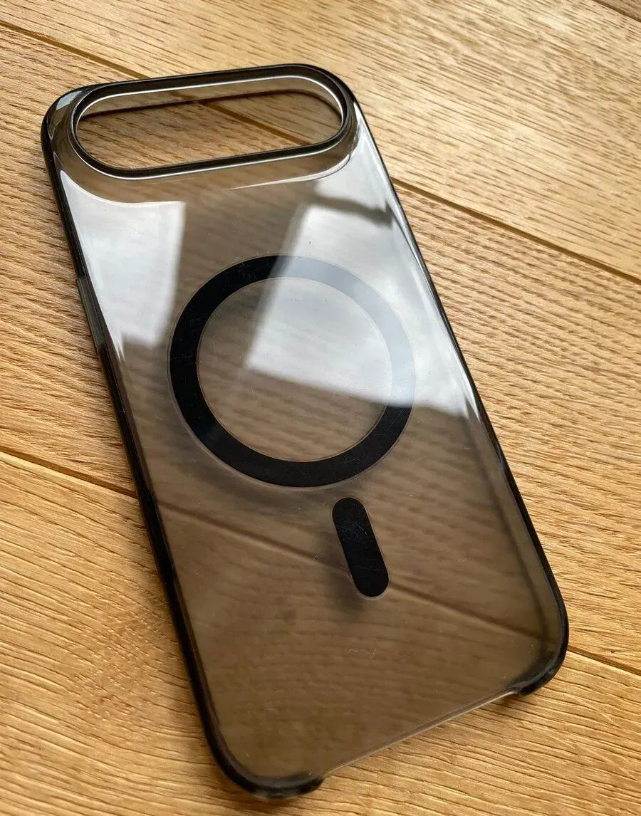 iPhone Air Case with MagSafe – Shadow