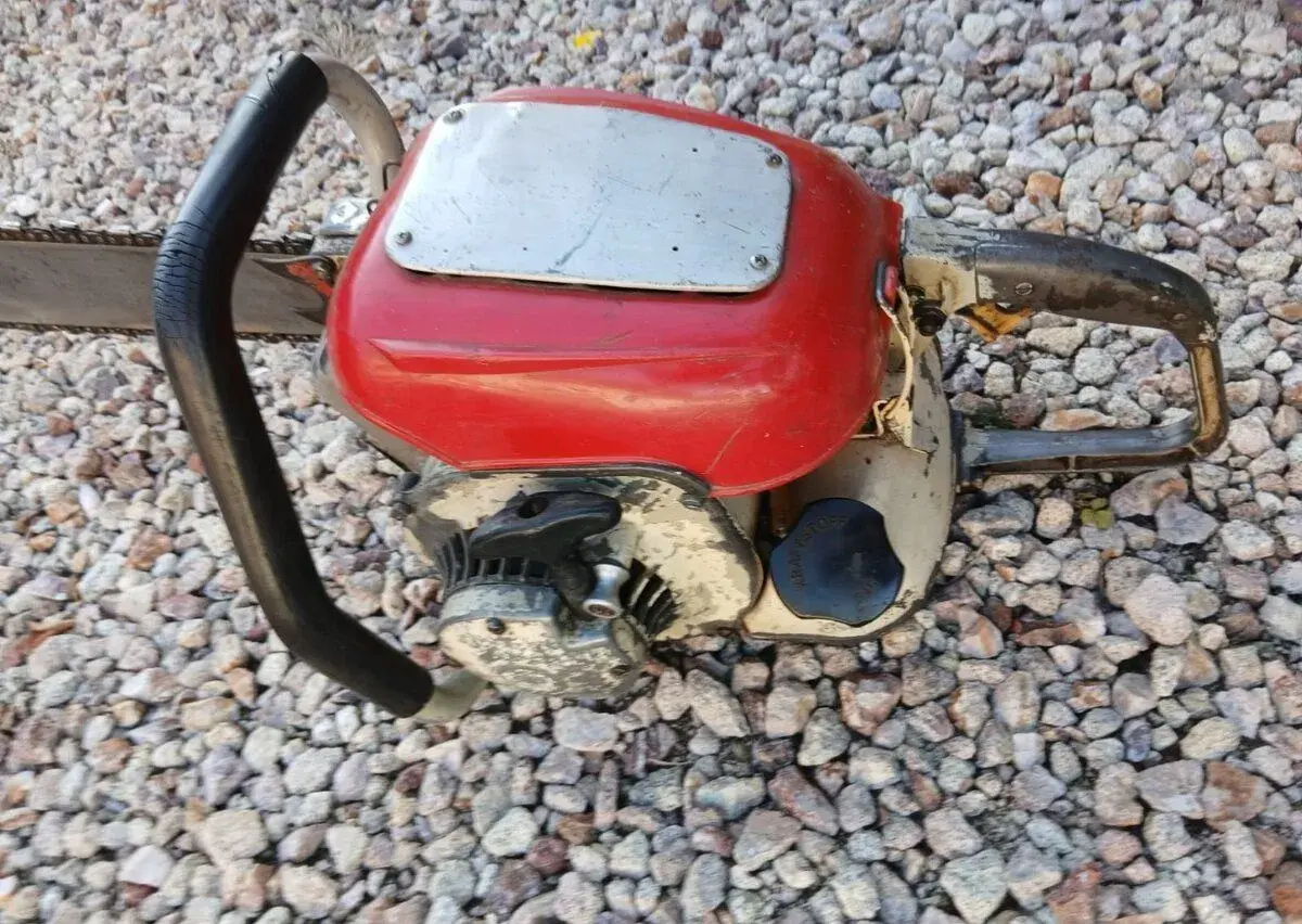 K PRODEJI MOTOROVÁ PILA STIHL contra