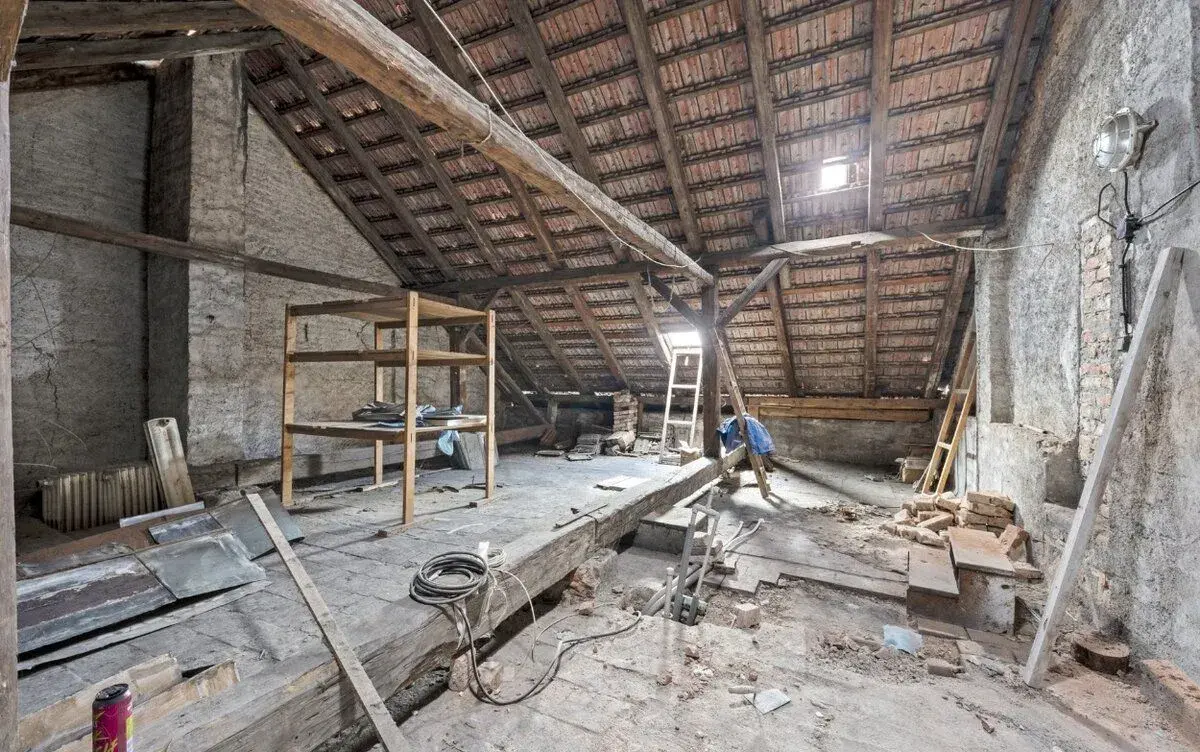 PODKROVÍ - Nebytový prostor 103,22 m² v CENTRU Židlochovic