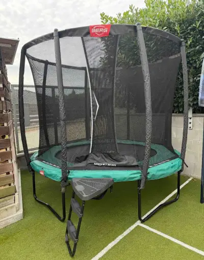 Trampolínu BERG 270