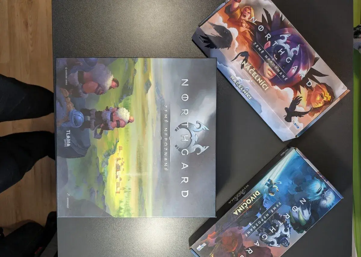 Northgard + Divočina + Náčelníci, obalené karty