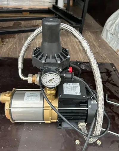 Zánovní čerpadlo k vodárně
