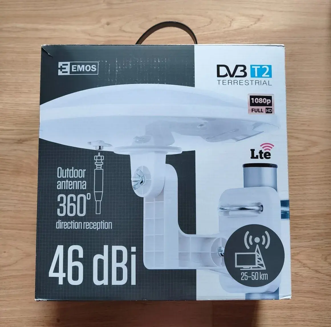 Venkovní TV anténa značky Emos DVB-T2 (BEN-9016C), 46 dBi, L